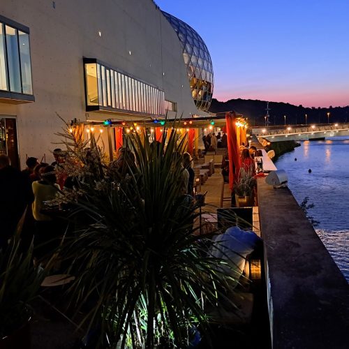 le-new-rose-cocktail-bar-terrasse-nuit